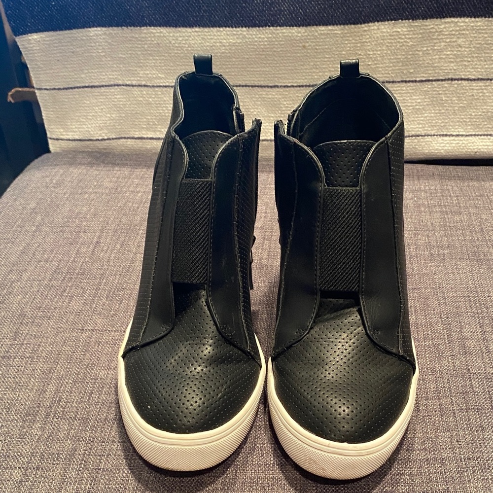 MIA Black High-Top Women's Sneakers